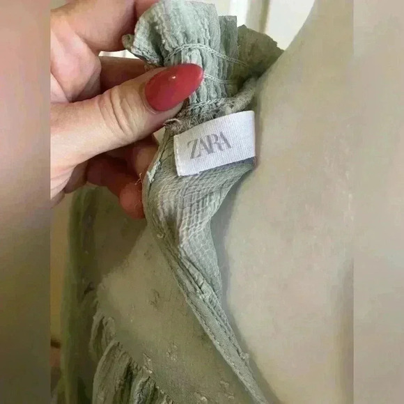 Zara kids sage green ruffled dress - Picture 5 of 7